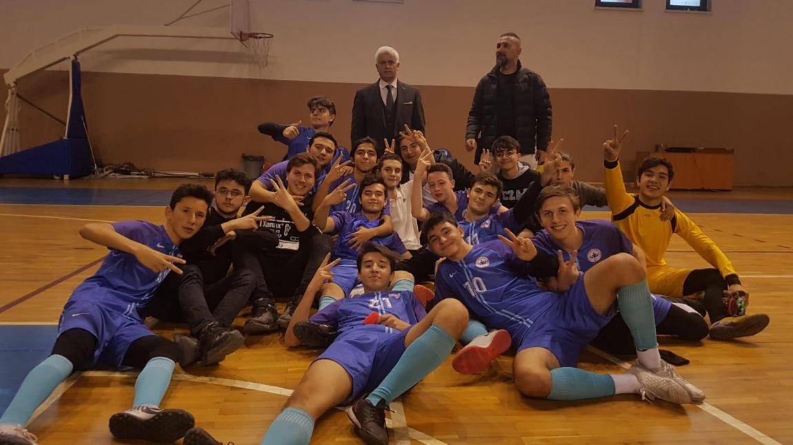 Futsal Takımı Dolu Dizgin