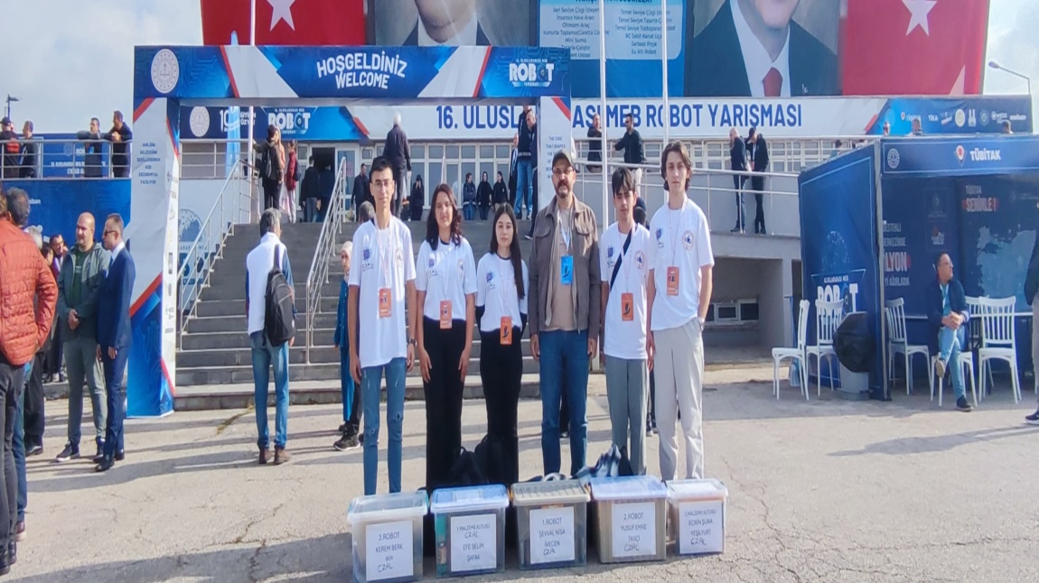 CZAL ROBOT TAKIMIMIZDAN 16. MEB ROBOT YARIŞMASINDA BÜYÜK BAŞARI.